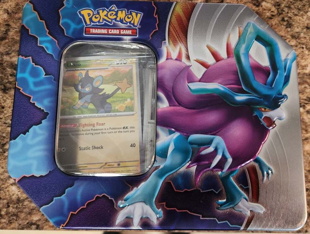 Pokemon Trading Card Game Tin with Walking Wake ex w/200+ Pokémon Cards